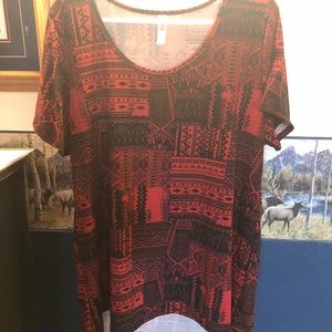 Lularoe classic tee